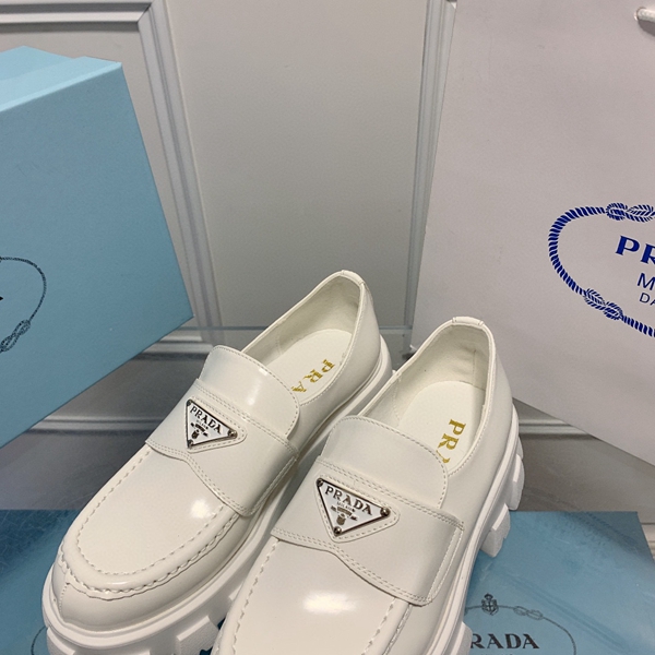 ブランド激安靴正面デザイン